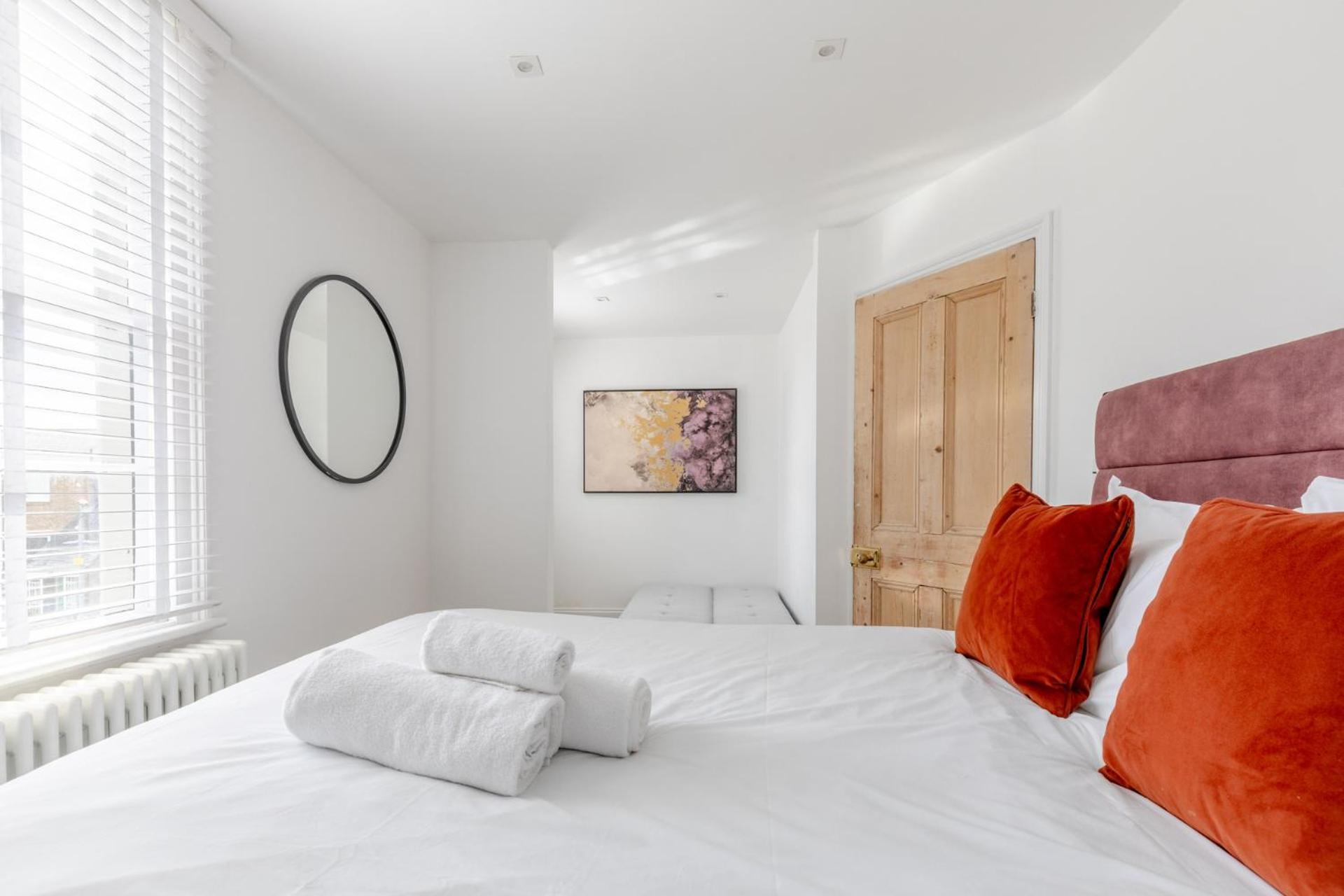 Apartament Sleek 2bd Skyline Flat Heart Of Hackney Londra